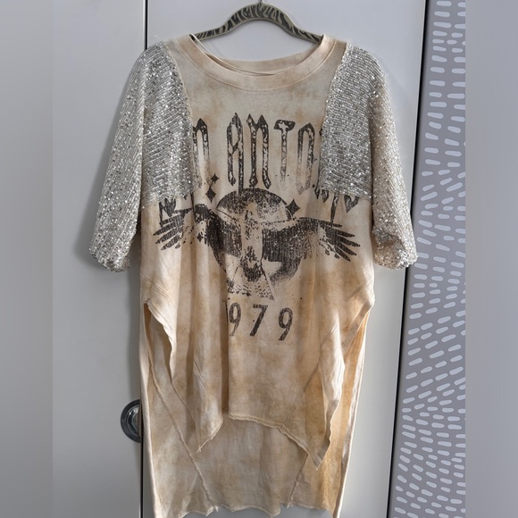 We the Free City Sparkle Tee- XS (runs large) - Picture 3 of 7